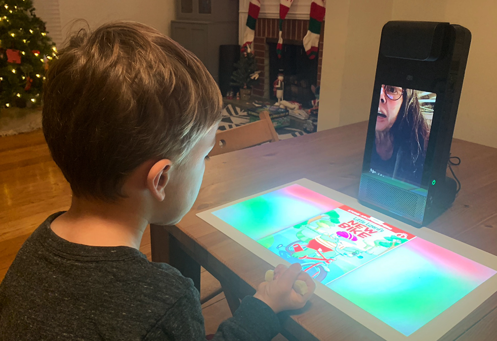 Amazon mata su dispositivo interactivo de videollamadas, Amazon Glow, lanzado el año pasado