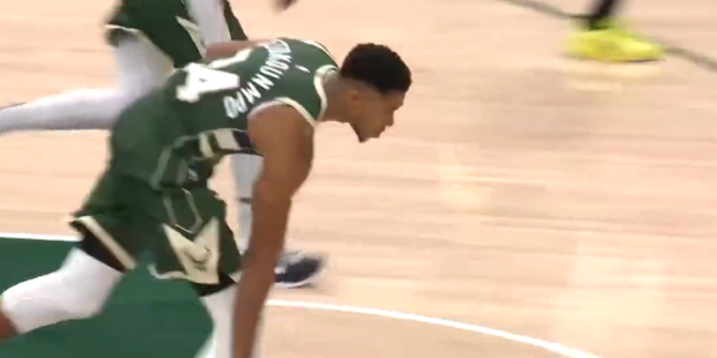 Antetokounmpo se burla de Ben Simmons