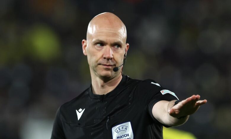Anthony Taylor, árbitro del Barça-Bayern