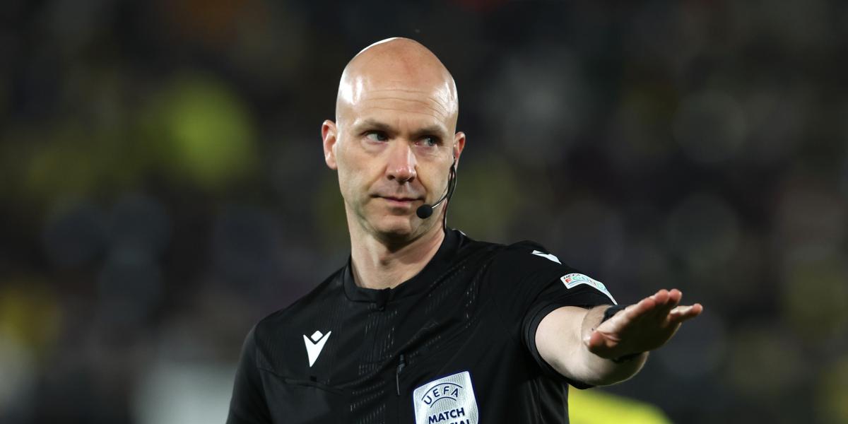 Anthony Taylor, árbitro del Barça-Bayern