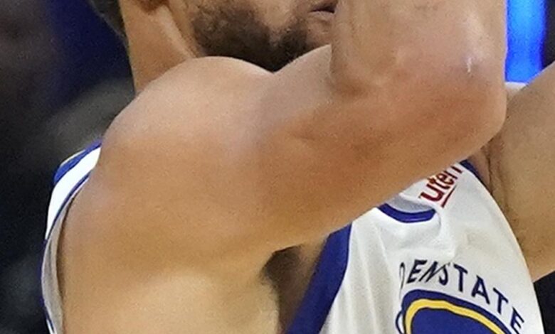 Arranque triunfal de los Warriors: Curry no da opción a LeBron y los Lakers
