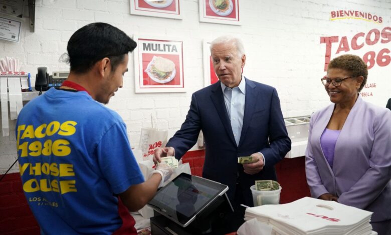 Biden va por tacos en Los Angeles y paga cuenta de clientes
