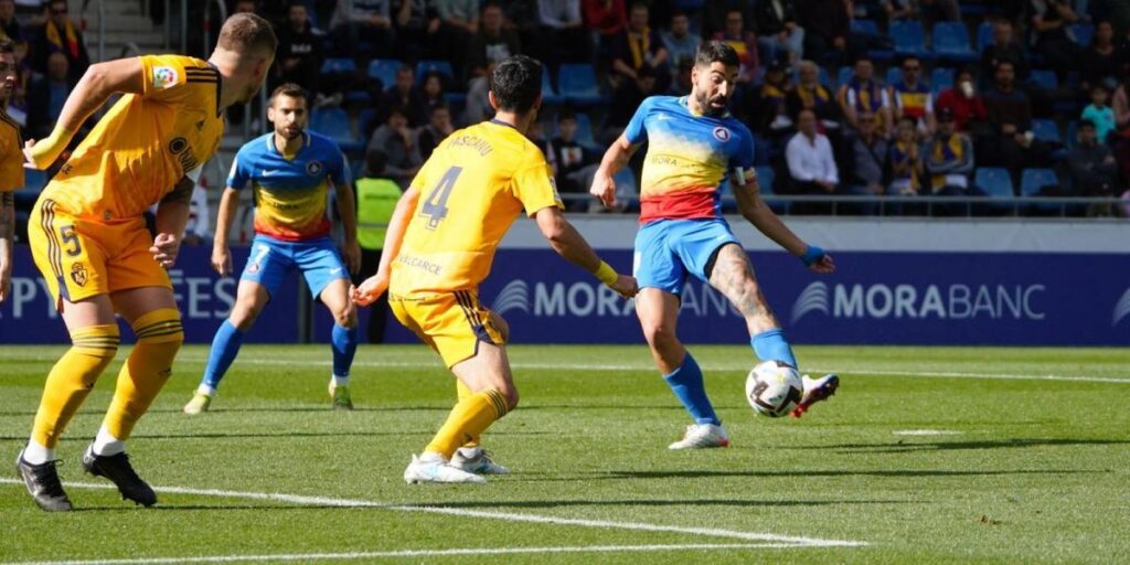Carlos Martínez hace revivir al Andorra con un 'hat trick'