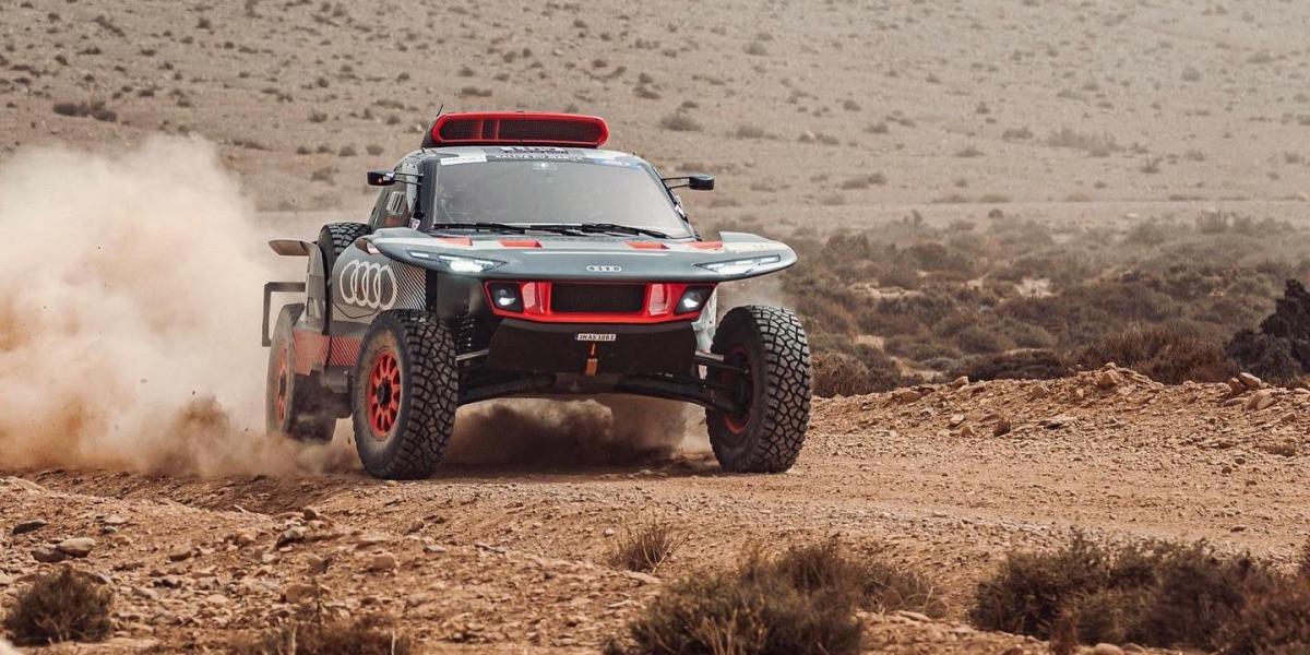 Carlos Sainz vuela en el estreno del nuevo Audi y Loeb sufre de cara al W2RC