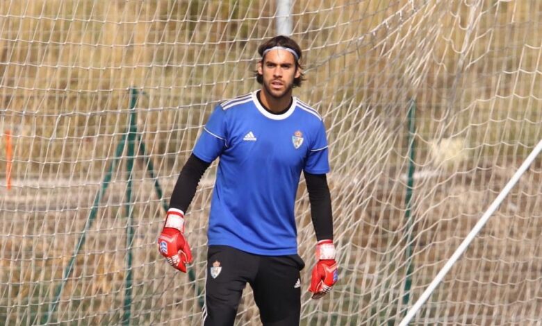Caro iguala un récord de Claudio Bravo