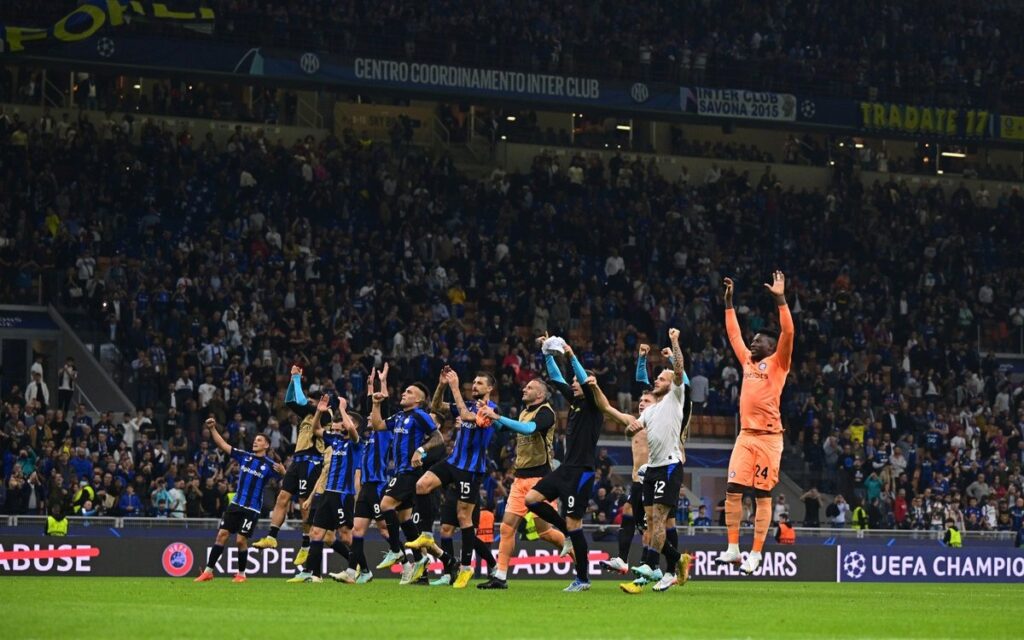Champions League: Manda Inter al Barsa a la Europa League y explotan las redes con memes | Video