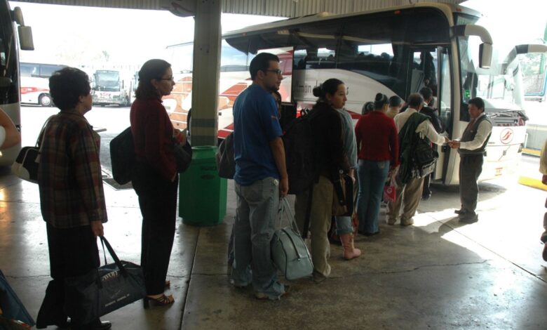 Cofece multa a empresas de transporte de pasajeros por prácticas monopólicas