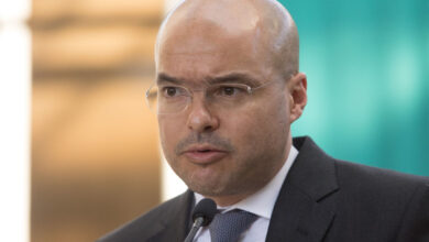 Comparece David León Romero ante fiscalía electoral de FGR por caso Pío López Obrador
