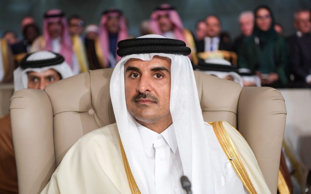Critica el Emir de Qatar la 'campaña sin precedentes' contra la organización del Mundial