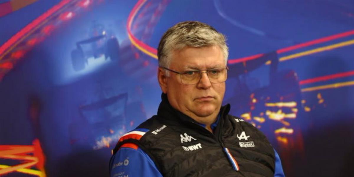 Dardo del jefe de Alpine a Alonso