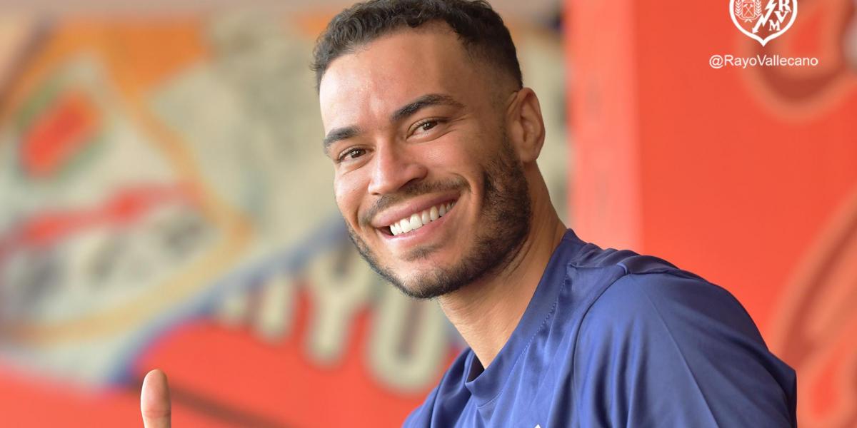 De Tomás ya trabaja con el grupo