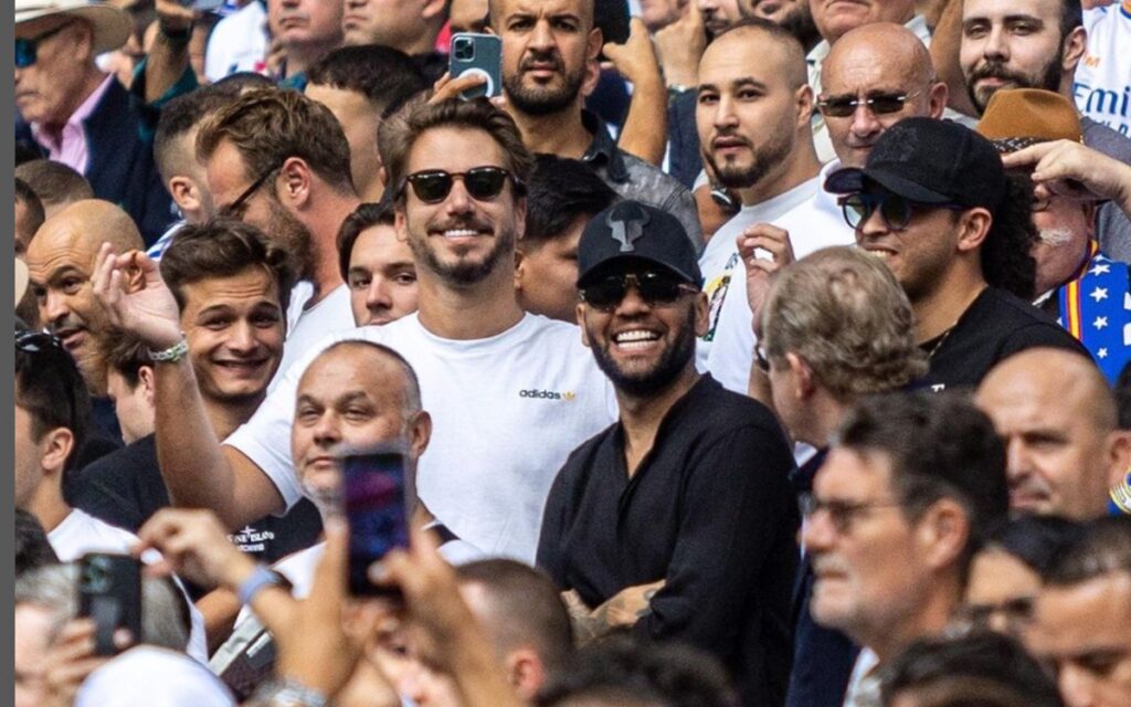 Detectan a un infiltrado culé en el Estadio Santiago Bernabéu | Post