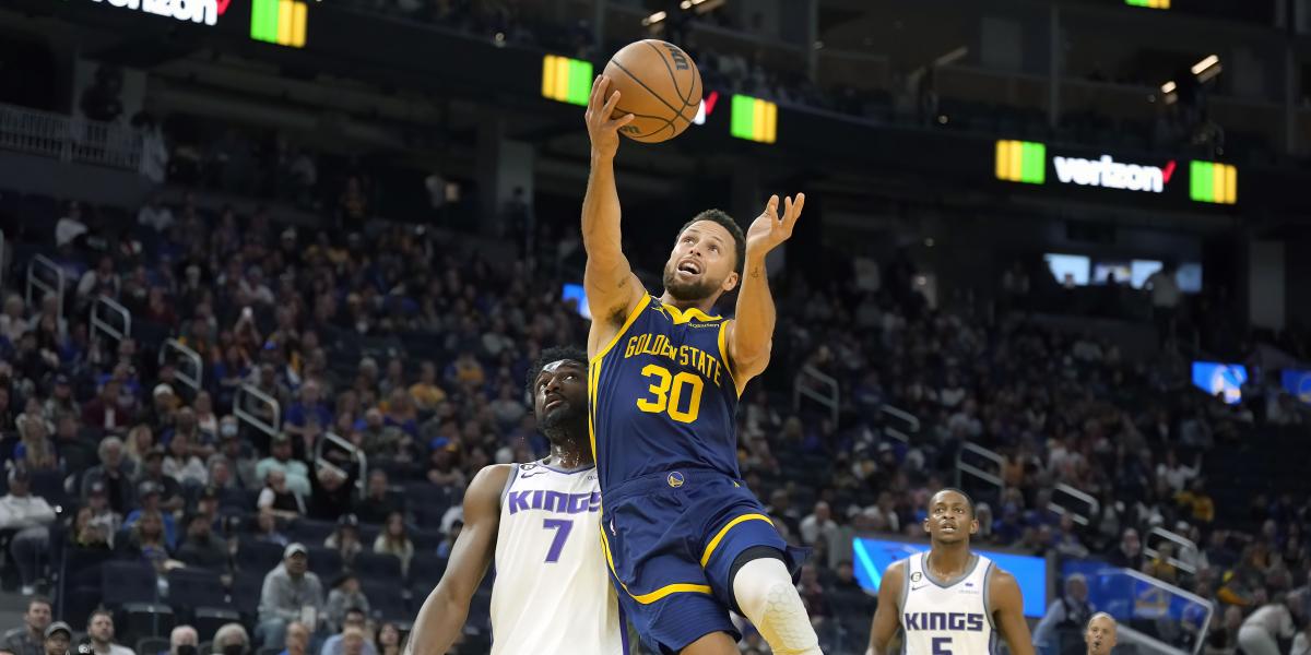 El 'show' de Curry ilumina a los Warriors, el de Mitchell logra lo impensable con los Cavs