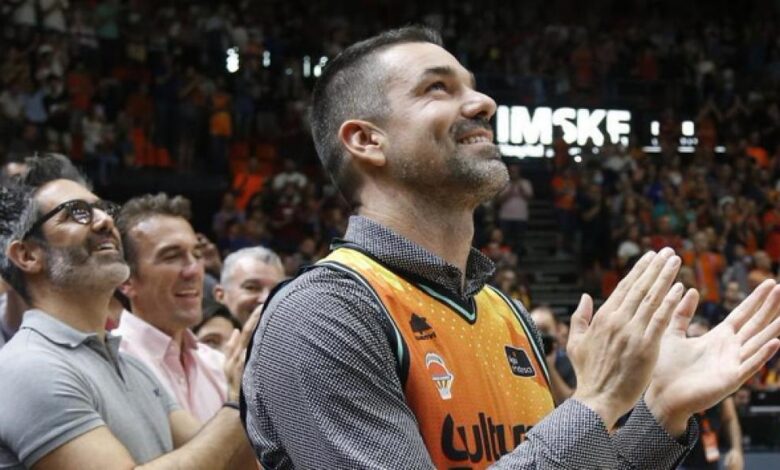 El 17 de Rafa Martínez sube al 'cielo' de la Fonteta