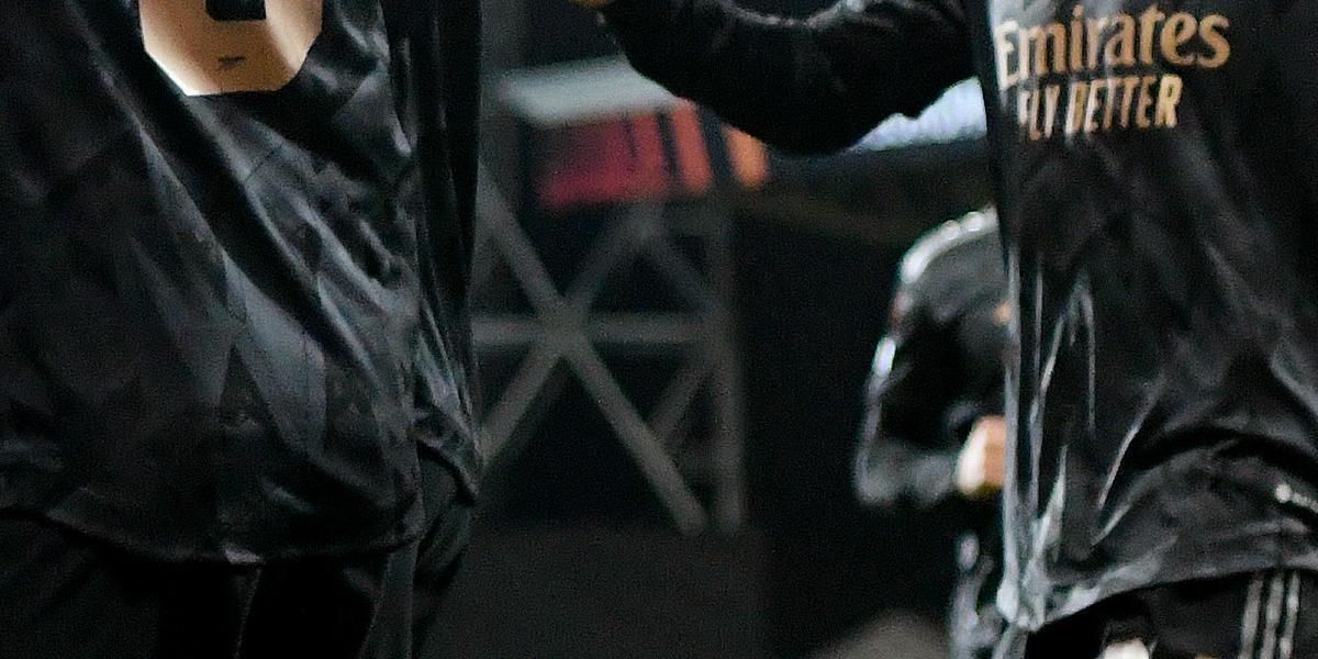 El Arsenal gana sin brillo en Noruega