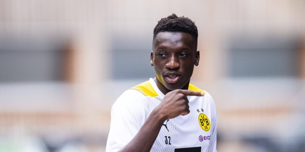 El Dortmund denuncia comportamiento racistas del Sevilla en los dos partidos de la Youth League