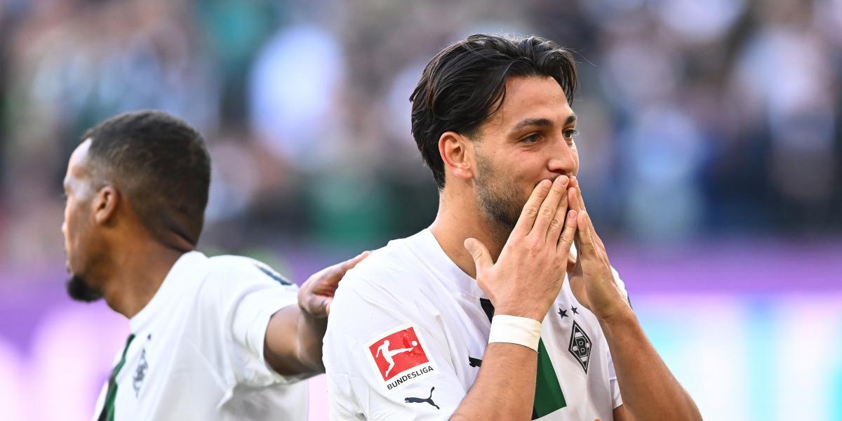 El Gladbach golea al Colonia en el derbi del Rhin