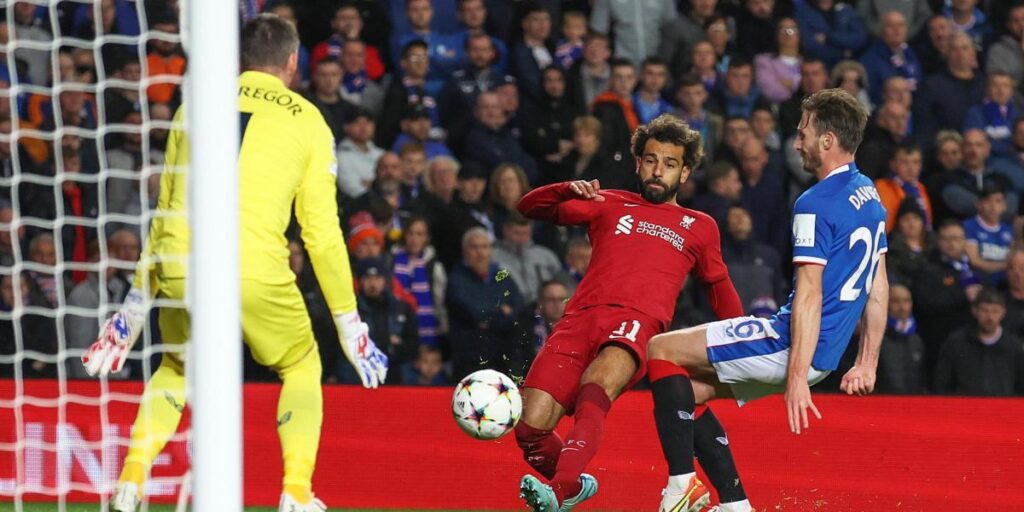 El Liverpool golea 1-7 al Rangers antes de recibir al City