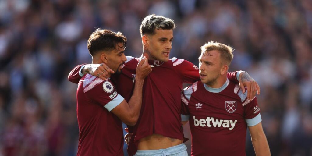 El West Ham remonta al Fulham con polémica