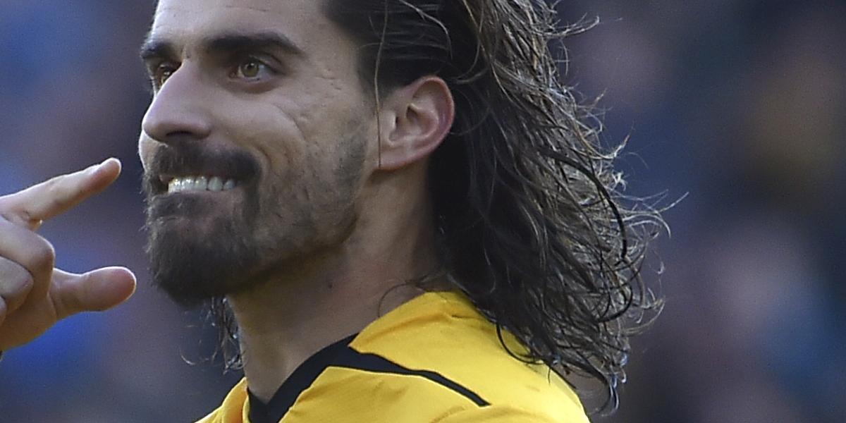 El Wolves hunde más al Nottingham y sale del descenso