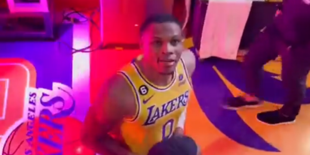 El encontronazo de Westbrook con un aficionado: "Chúpame el..."