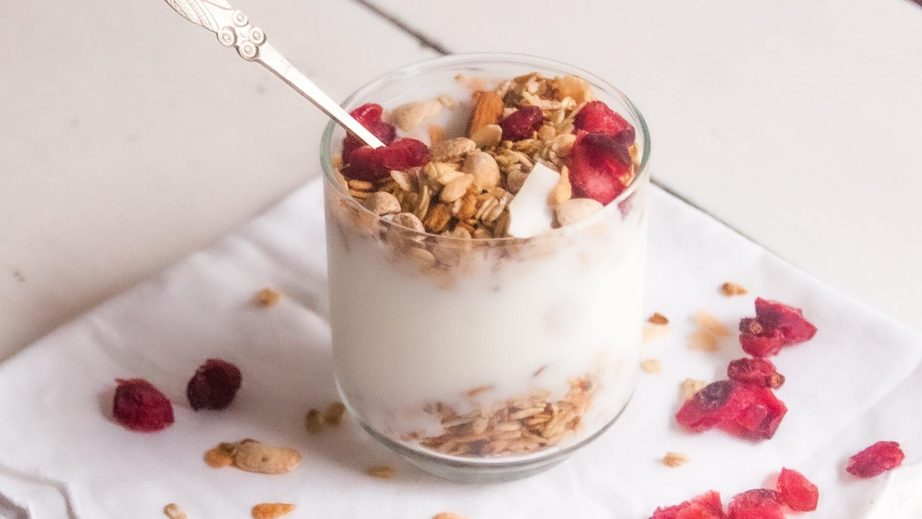 El yogur es bueno para la acidez: ¿Mito o realidad?