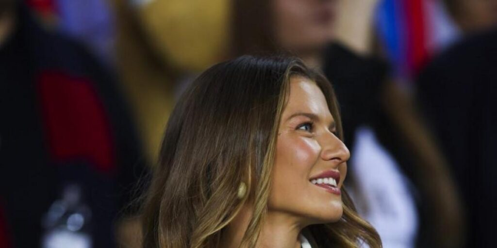 Esta es la chaqueta de Anna Lewandoska que vale casi 2 mil euros y está agotada