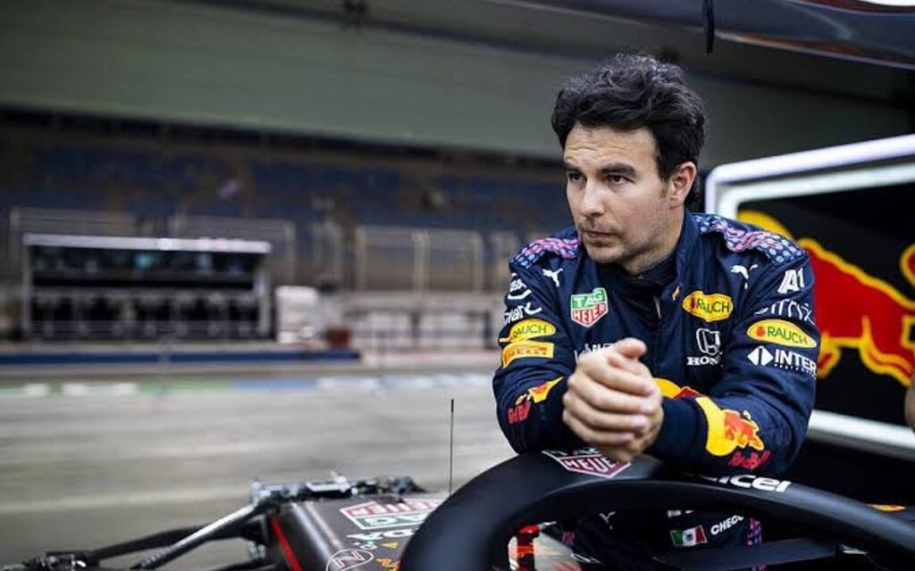 F1: Espera Checo Pérez 'que el día de mañana tengamos más pilotos mexicanos' | Video