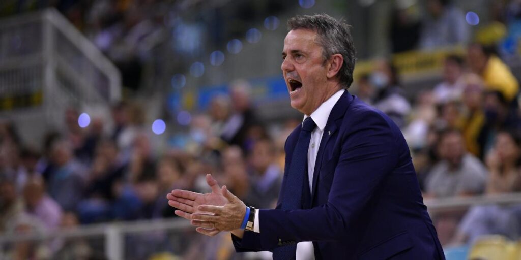 Fisac: "Nos tenemos que quitar de encima el miedo a perder"