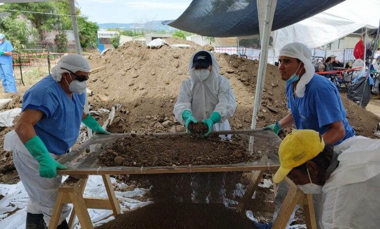 Fiscalía de Morelos continuará la búsqueda de cuerpos en fosa del panteón de Jojutla
