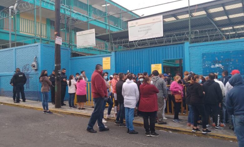 Fiscalía de la CDMX investiga apuñalada de alumno en secundaria de Iztapalapa