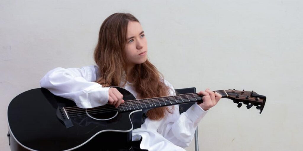 GAL-LA presenta su primer álbum, 'Dopamina'