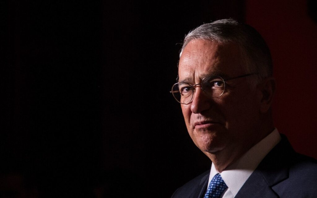 Ganancias de TV Azteca se desploman 96% en tercer trimestre