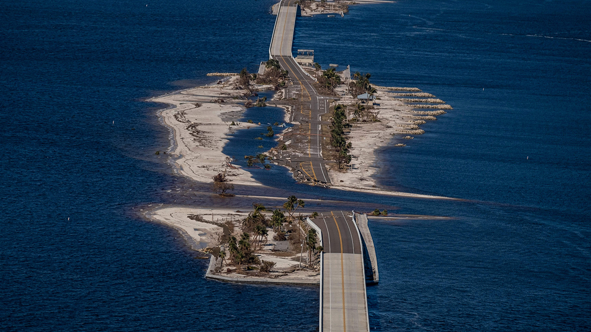 Gobernador DeSantis urge reparaciones del puente de Sanibel