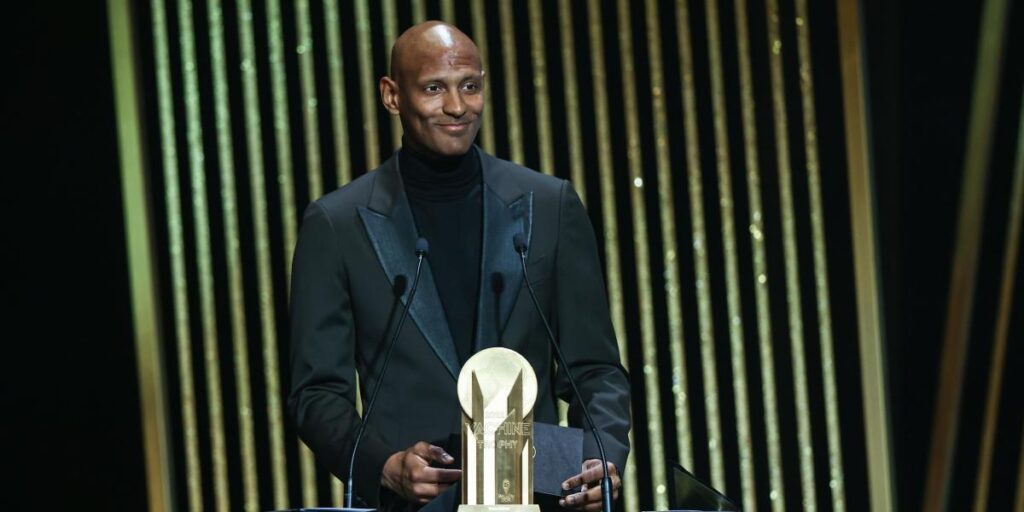 Haller, en París: "Estoy aquí porque todo va bien"