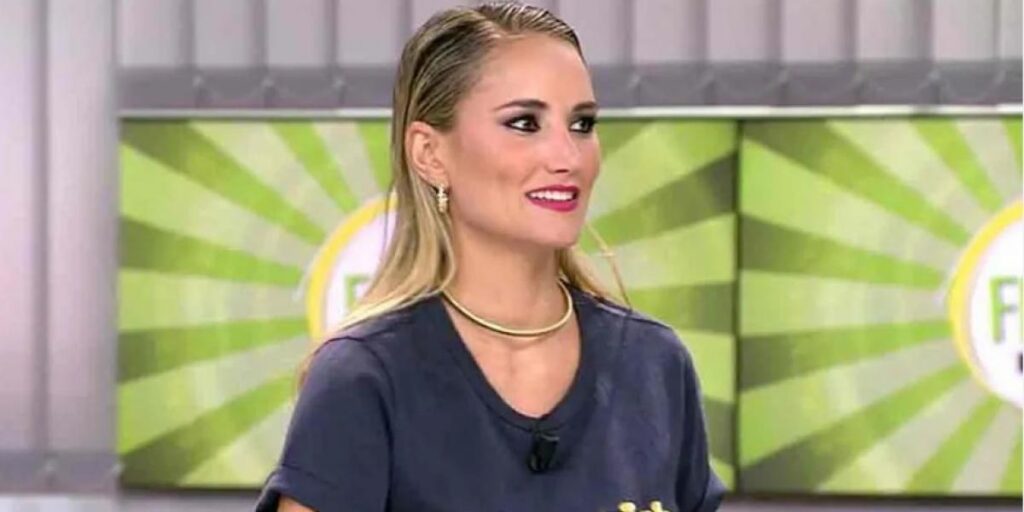Impacto con la foto que ha publicado Alba Carrillo por el Día de la Hispanidad: "¿Es broma?"