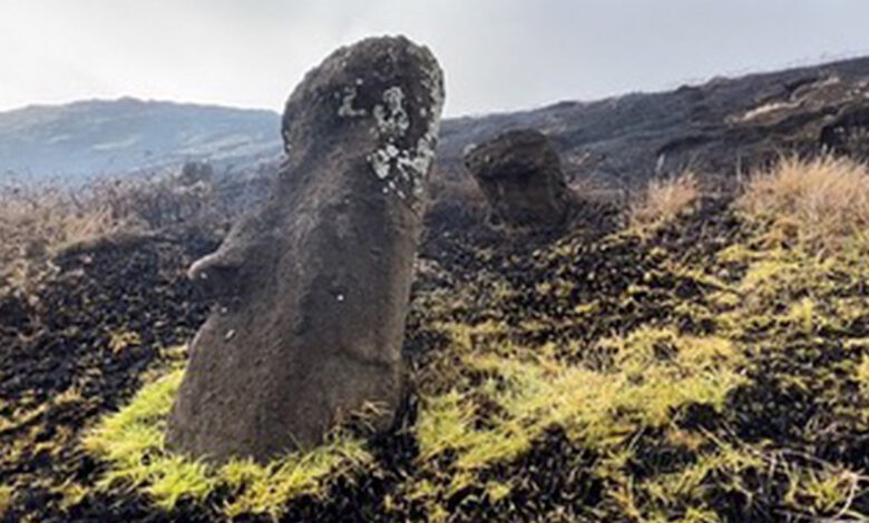 Incendio provoca 'daño irreparable' en la Isla de Pascua; el fuego alcanzó a los moai