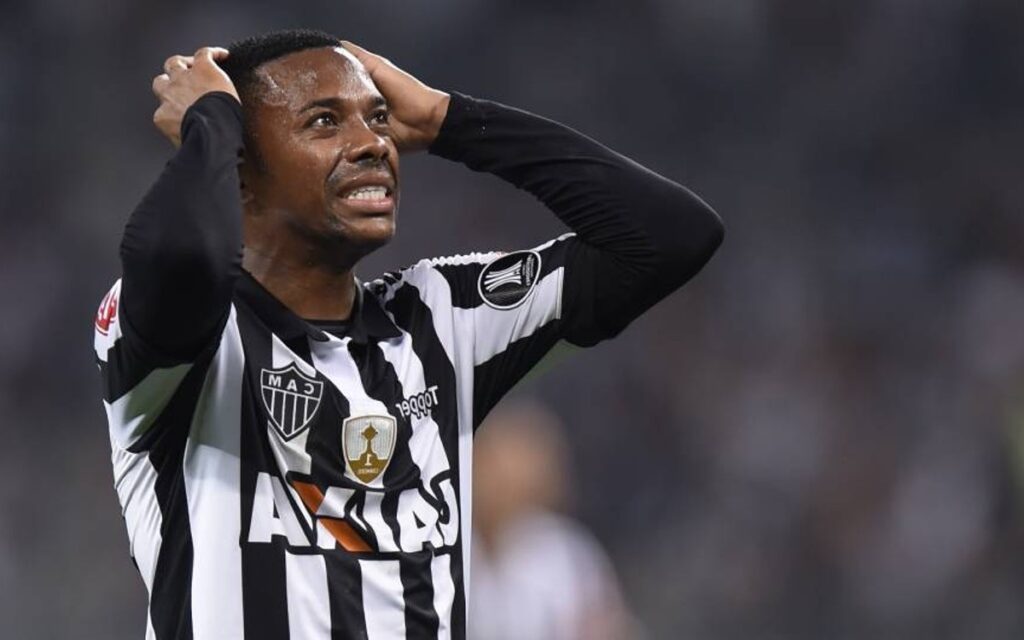 Italia pide extradición de Robinho, exfutbolista condenado a nueve años de cárcel