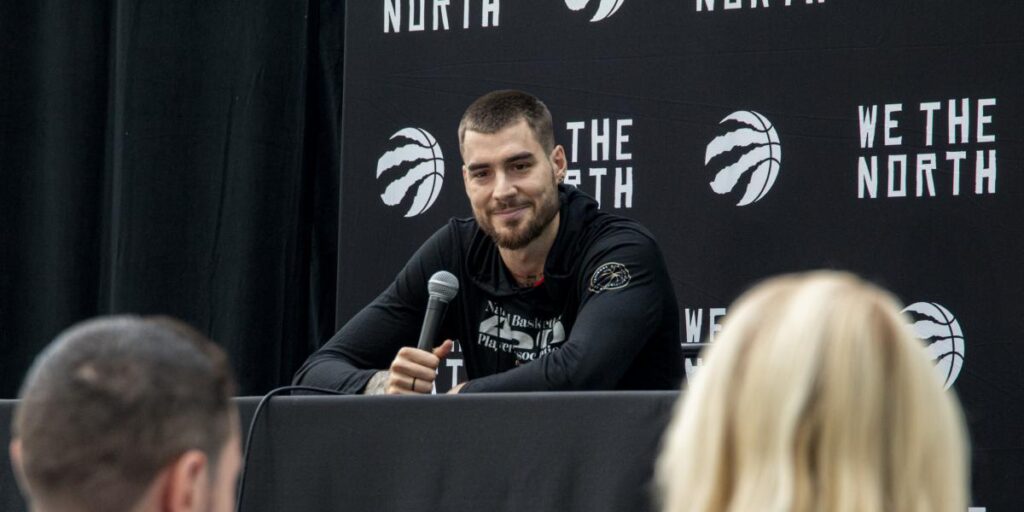 Juancho sigue sin oportunidades en Toronto