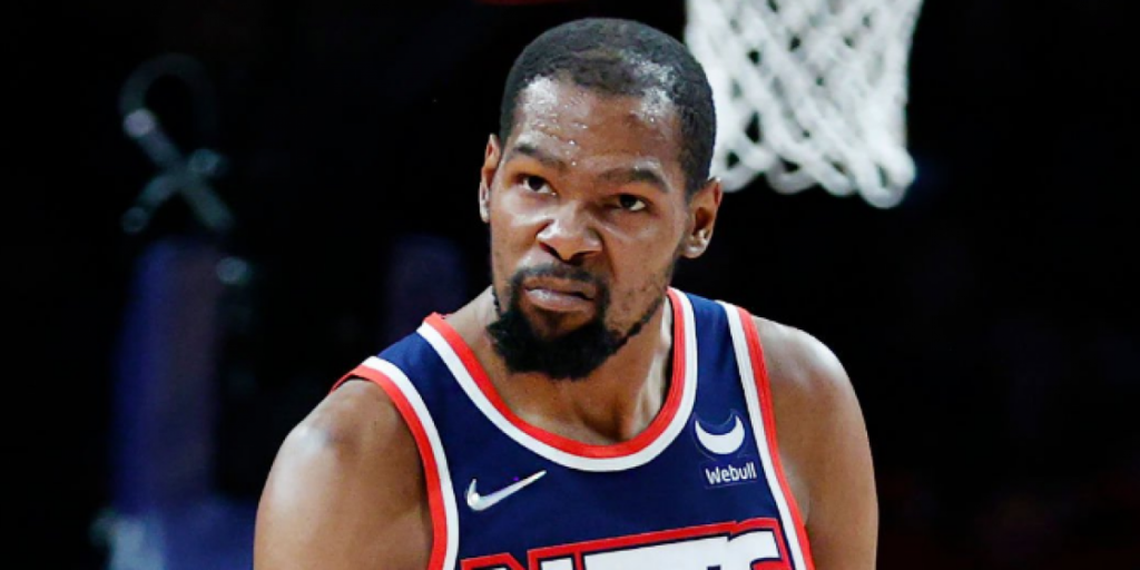 Kevin Durant califica de "drama" su agitado verano en los Nets