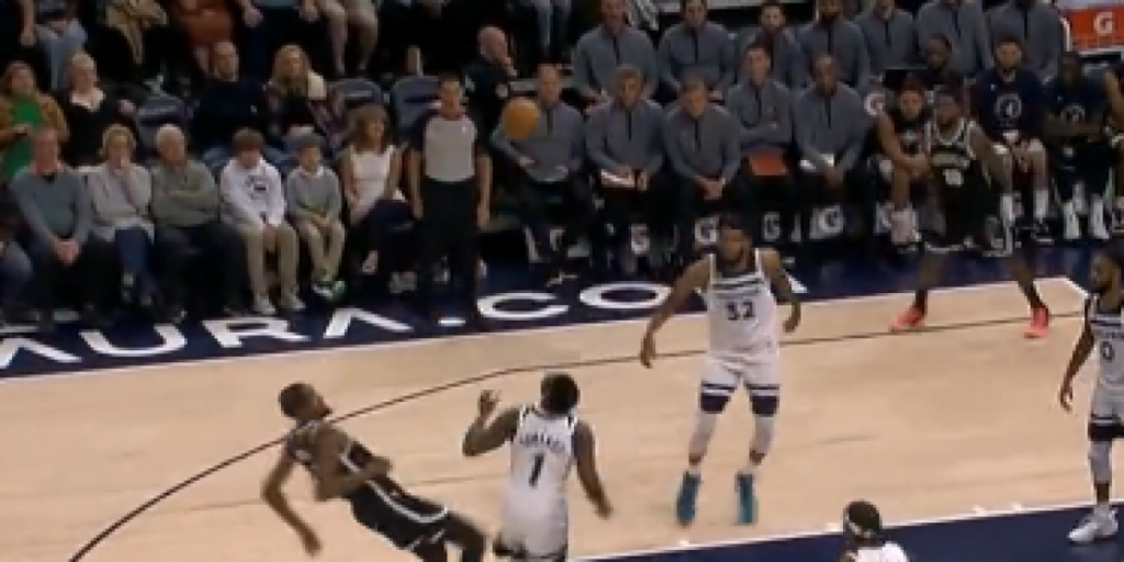 Kevin Durant salió 'trasquilado': menudo taponazo le metió Edwards