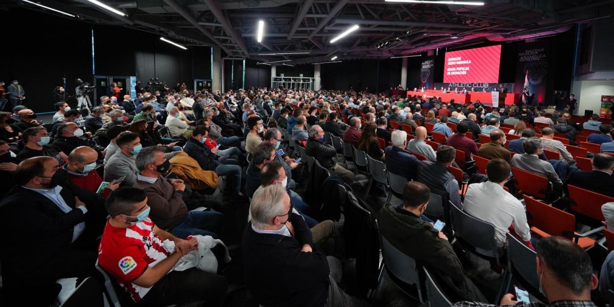 La Asamblea del Athletic asume las nuevas tecnologías