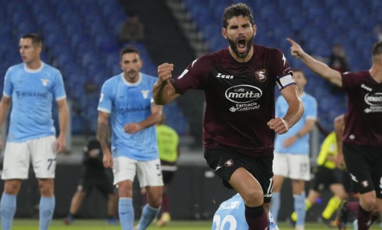 La Salernitana sorprende a la Lazio a domicilio
