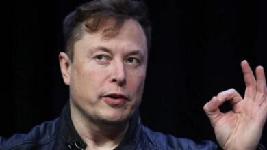 La última de Elon Musk: lanza un perfume y bromea con usar sus ventas para comprar Twitter