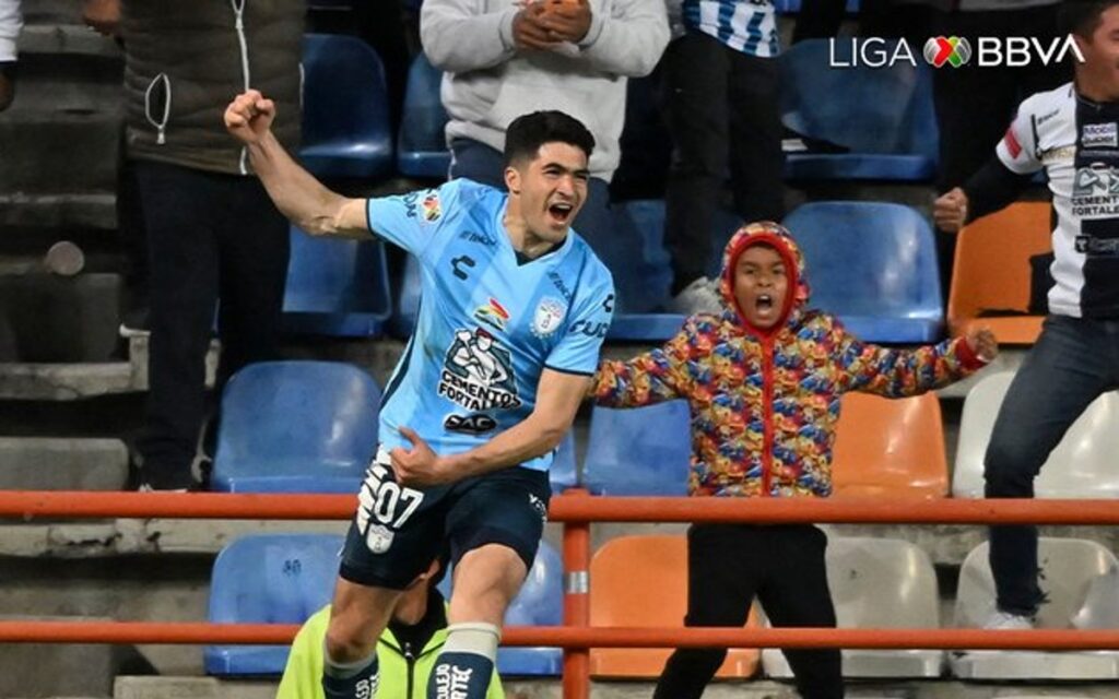 Liga MX: Golean Tuzos a Rayados en el Estadio Hidalgo | Video