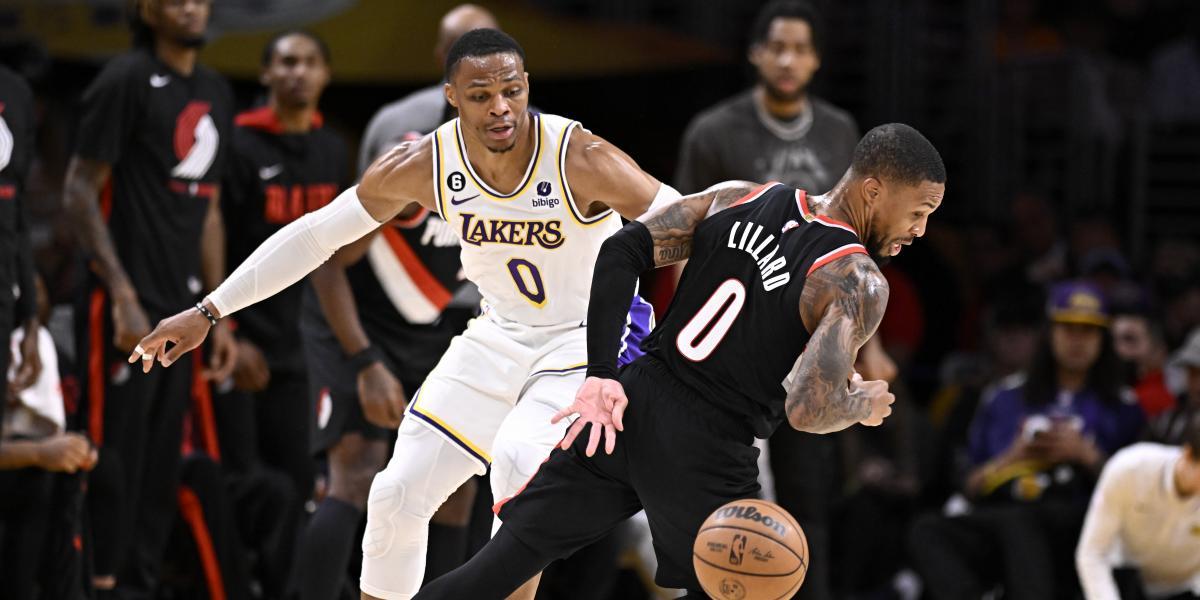 Los Lakers no la meten ni en el océano