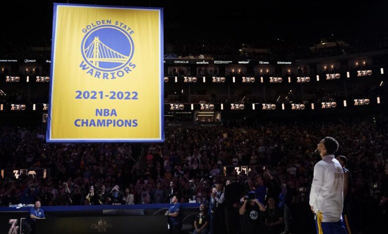 Los Warriors reciben su anillo de campeones de la NBA