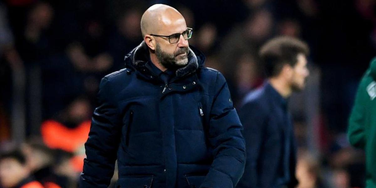 Los Wolves interesados en Peter Bosz