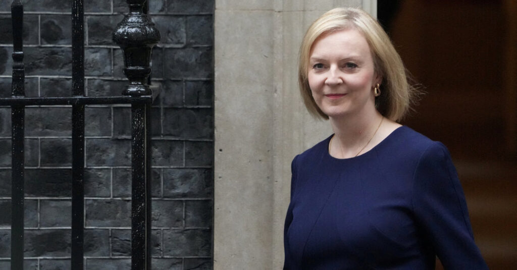 Los problemas de Liz Truss se multiplican después del bombardeo mediático