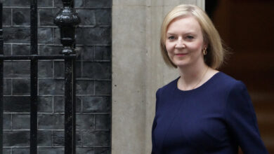 Los problemas de Liz Truss se multiplican después del bombardeo mediático